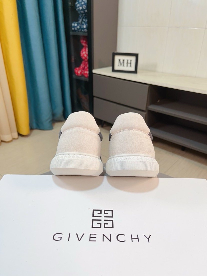 Givenchy Contrast Panel Low-Top Sneakers — back