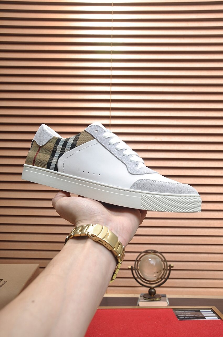 Burberry Check Panel Low-Top Sneakers — model
