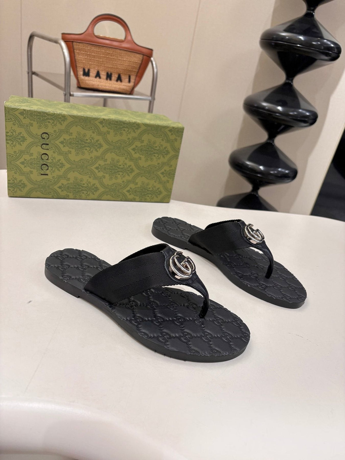 Gucci Green and Red Striped Thong Sandals — front