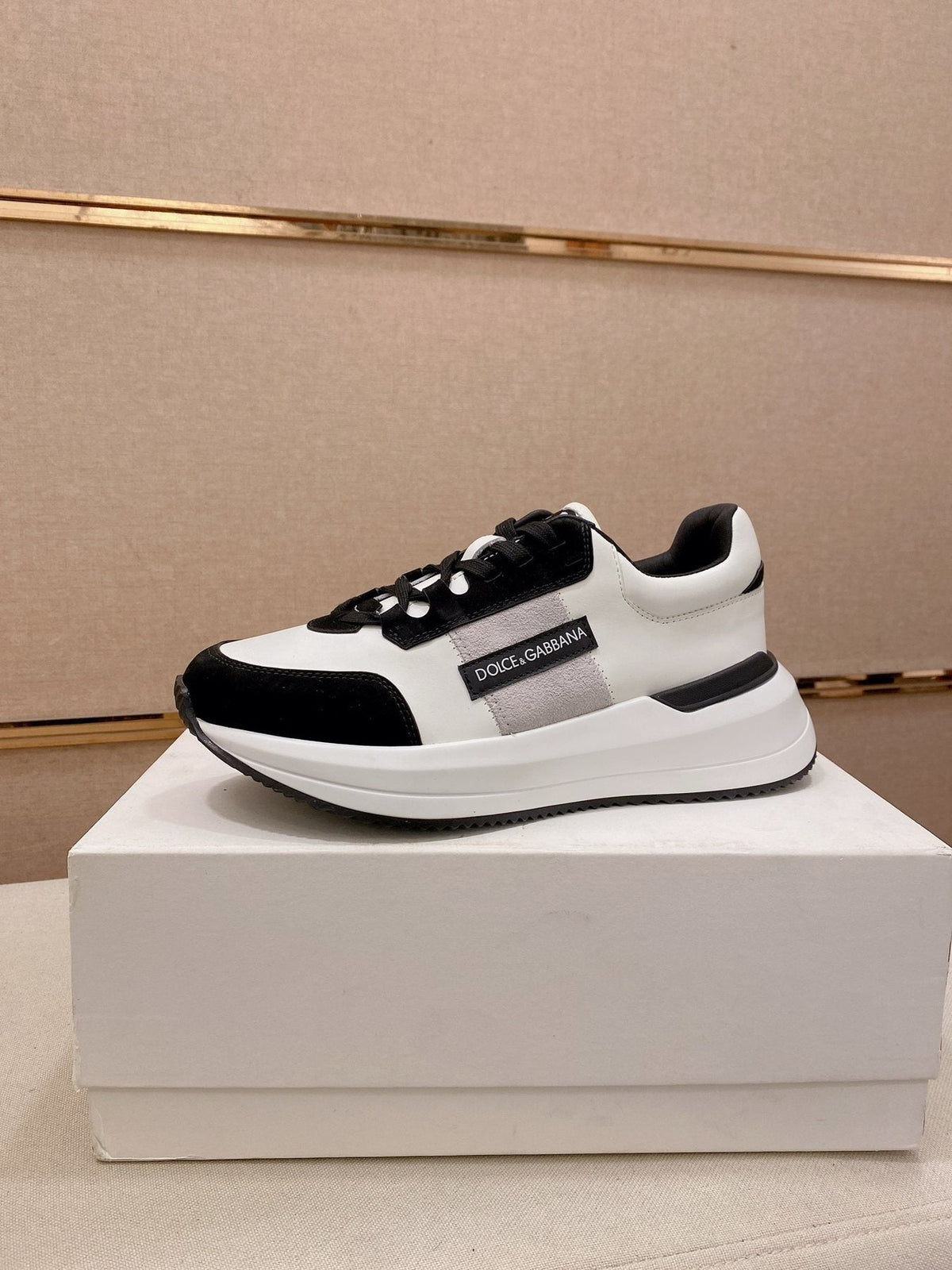 Dolce & Gabbana Logo Panel Low-Top Sneakers — front