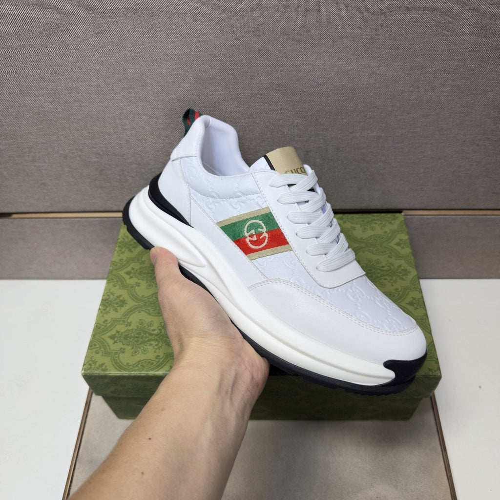 Gucci White Stripe Low-Top Sneakers — model