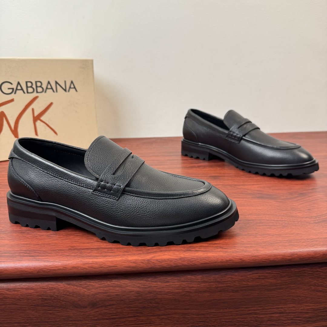 Dolce & Gabbana Lug Sole Loafers — front