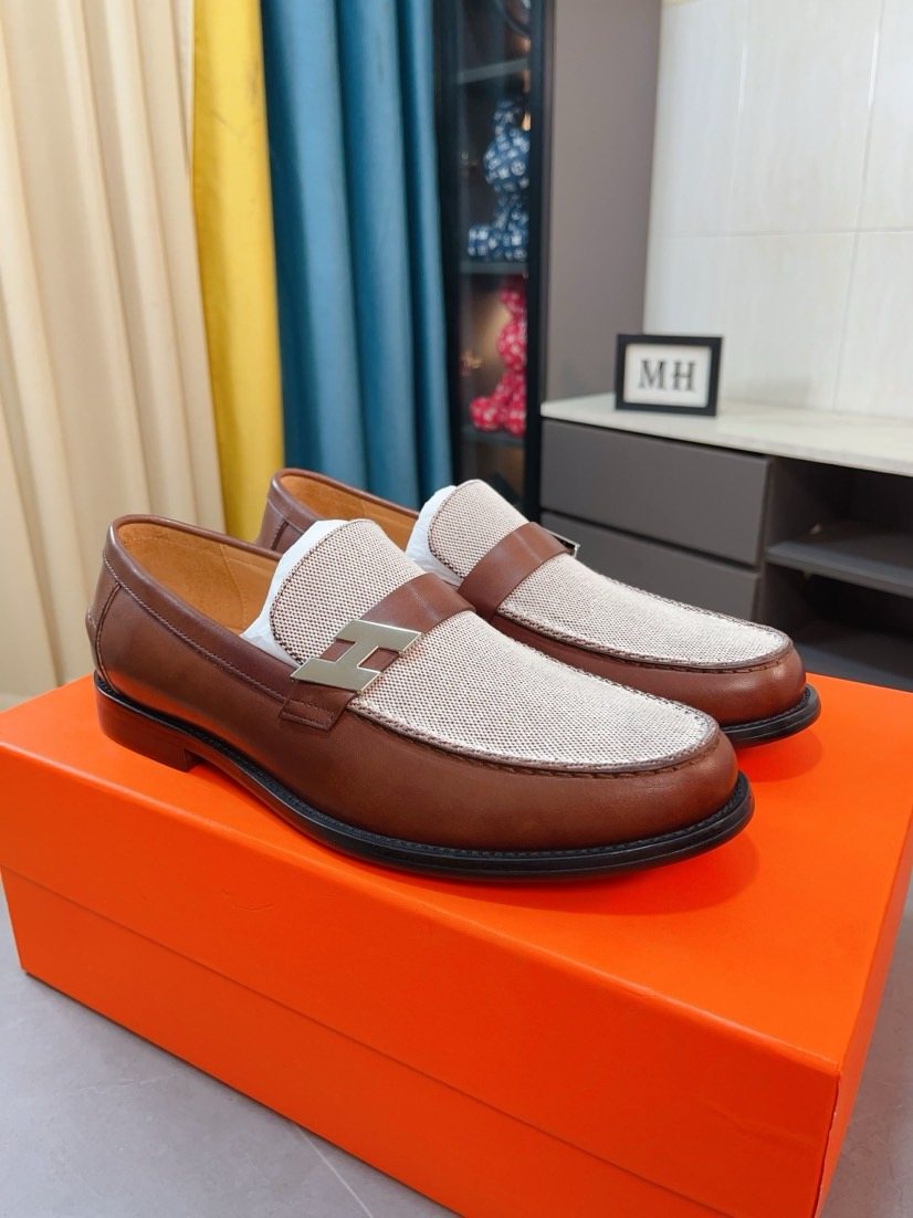 Hermès Textured Contrast-Trim Loafers — front